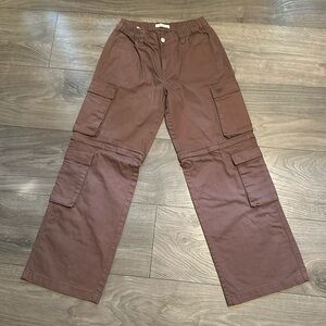 Brown oversized cargo pants/shorts